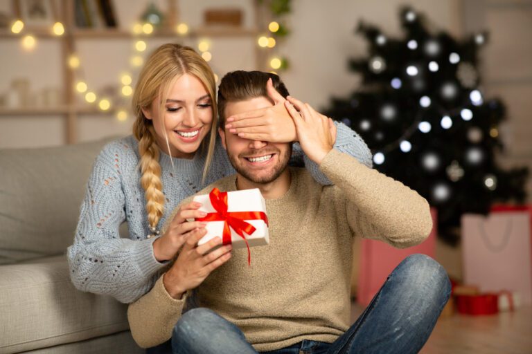 Surprise Your Husband with These Best Gift Ideas