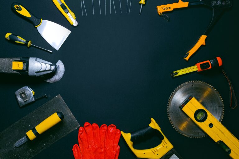 Top 20 Hand Tools: Perfect Gifts for Craftsmen & DIY Lovers